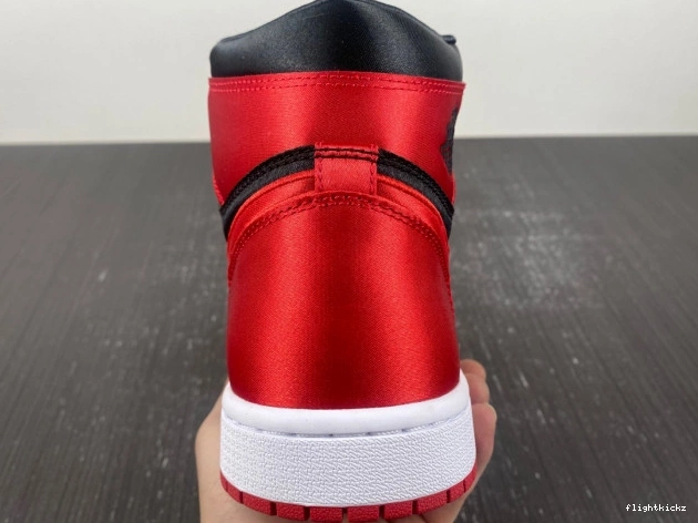 FD4810-061 1 Bred Satin WMNS High Air Jordan OG 0930
